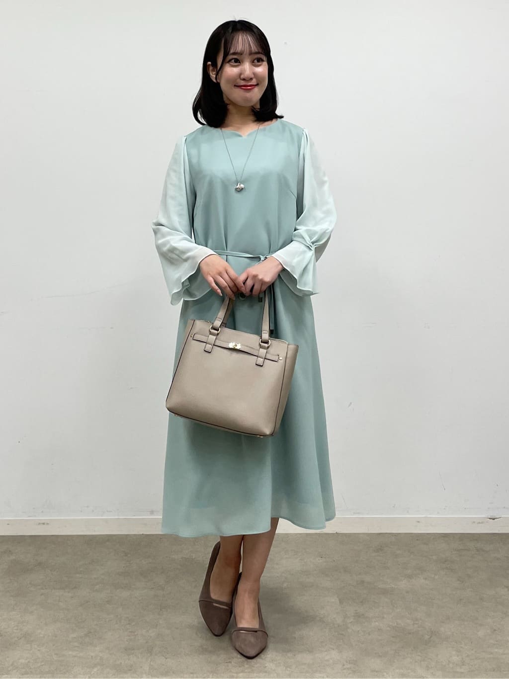yukariさんの「Reflect｜【SS-4Lサイズ／付属リボン】スリーブデザインジョーゼットワンピース」を使ったコーディネート