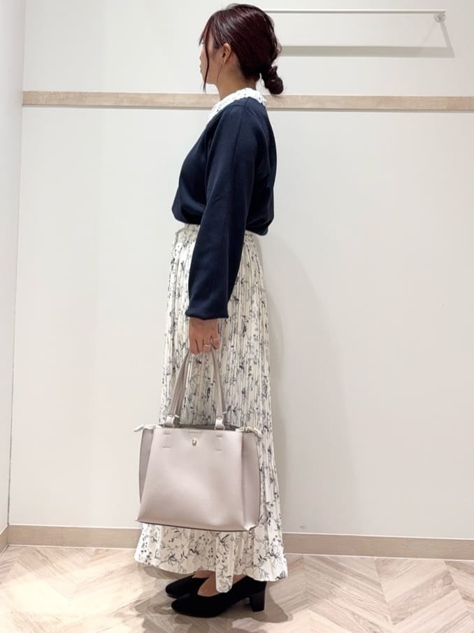 nanaさんの「SHOO･LA･RUE｜【セットアップ可】大人上品な アソートプリーツスカート」を使ったコーディネート