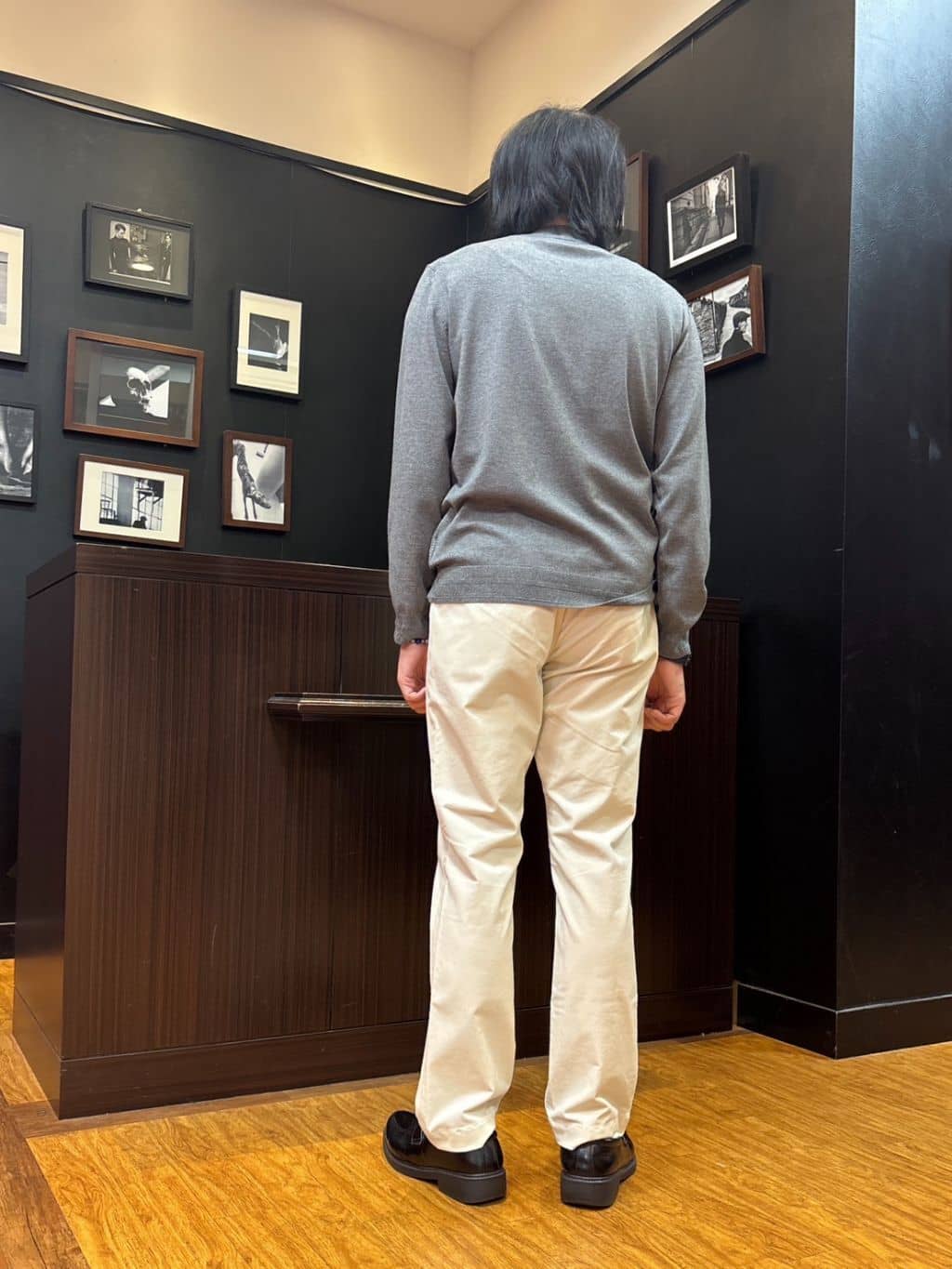 moritaさんの「TAKEO KIKUCHI｜サイドゴアストレッチコーデュロイパンツ」を使ったコーディネート