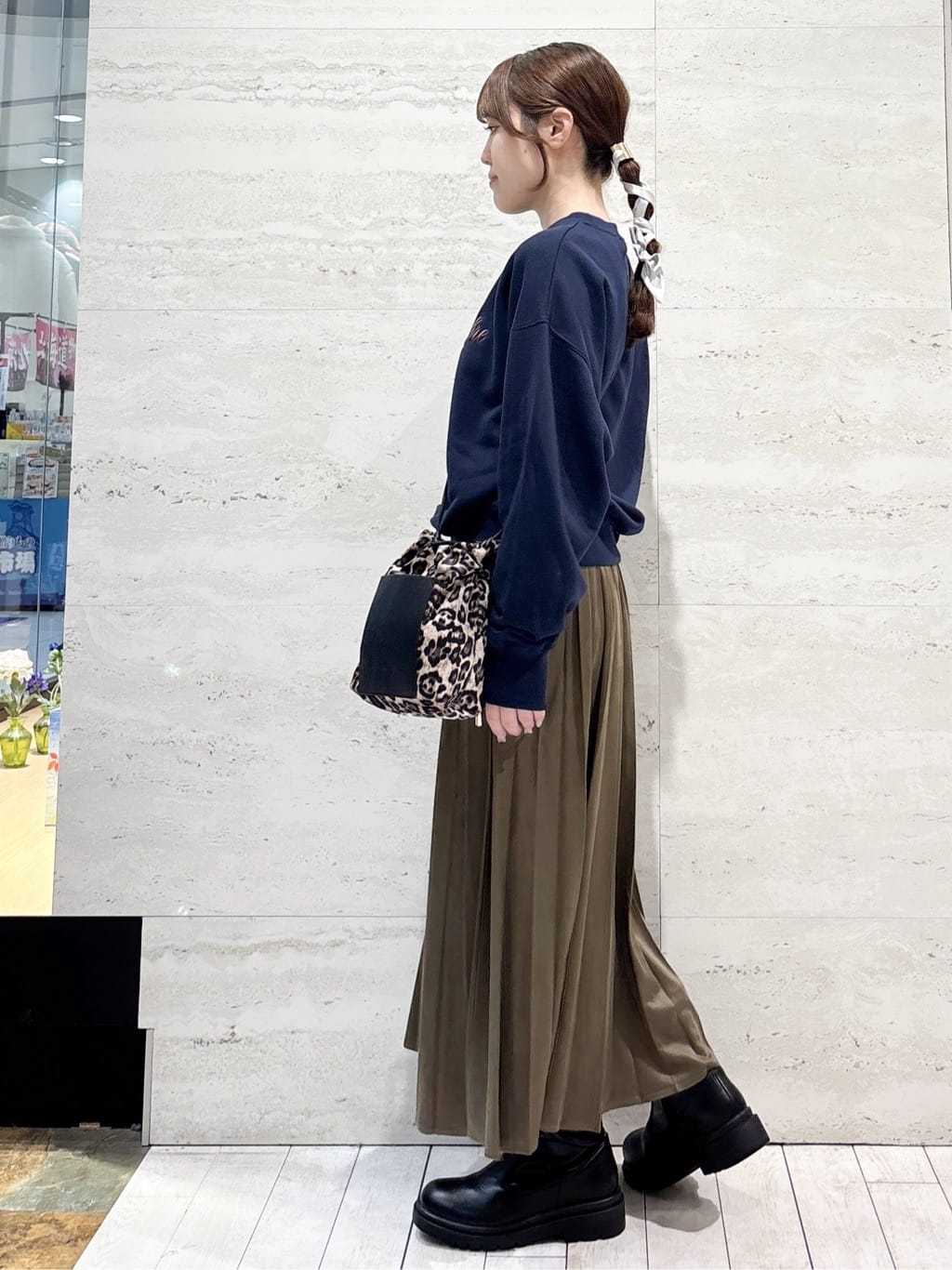 かほさんの「OPAQUE.CLIP｜裏毛プリント刺繍ロゴ【洗濯機OK】」を使ったコーディネート