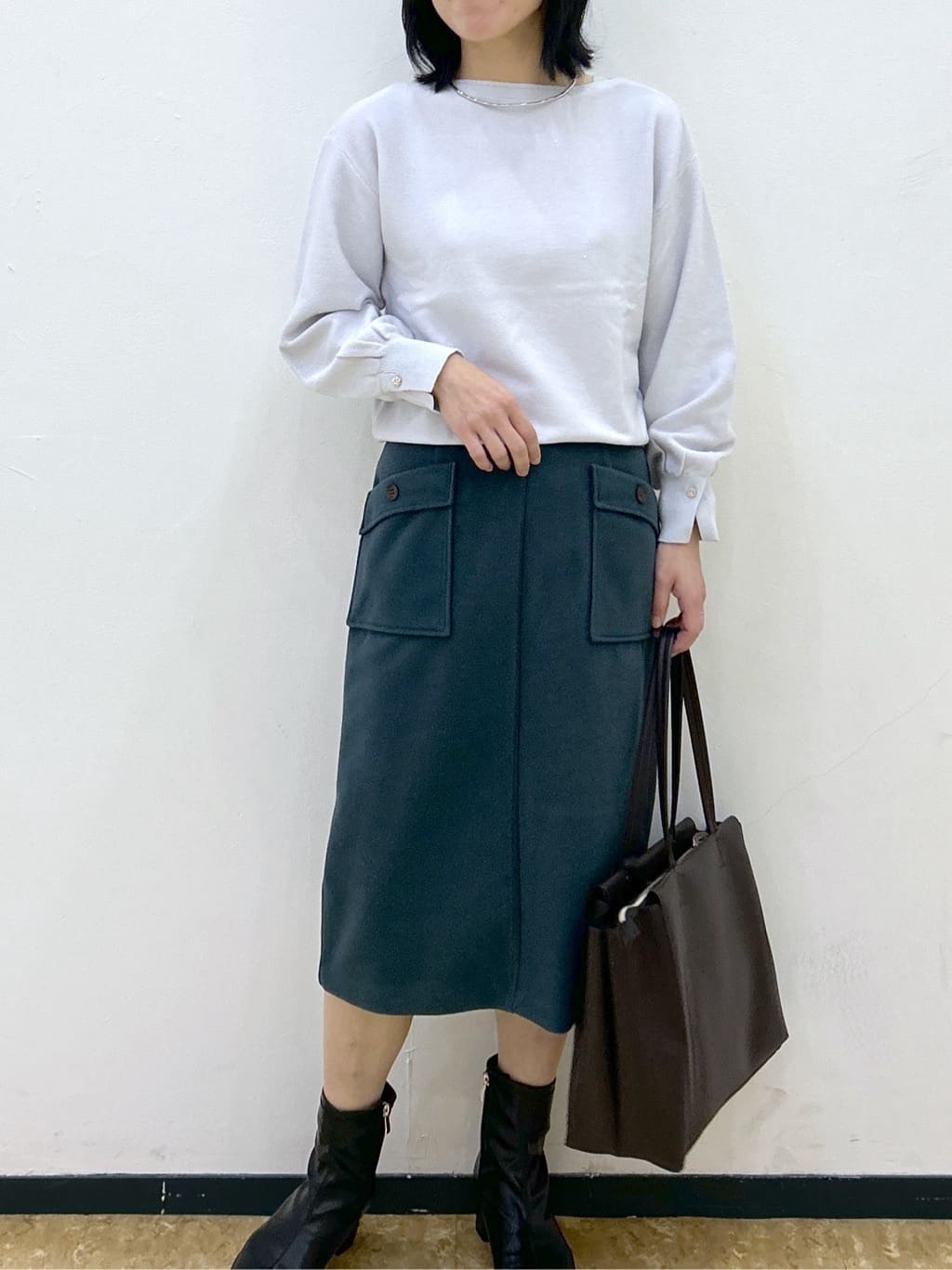 su.さんの「index｜ラメガーター編みボートネックニット【洗濯機OK】《8col／XS～LL》」を使ったコーディネート