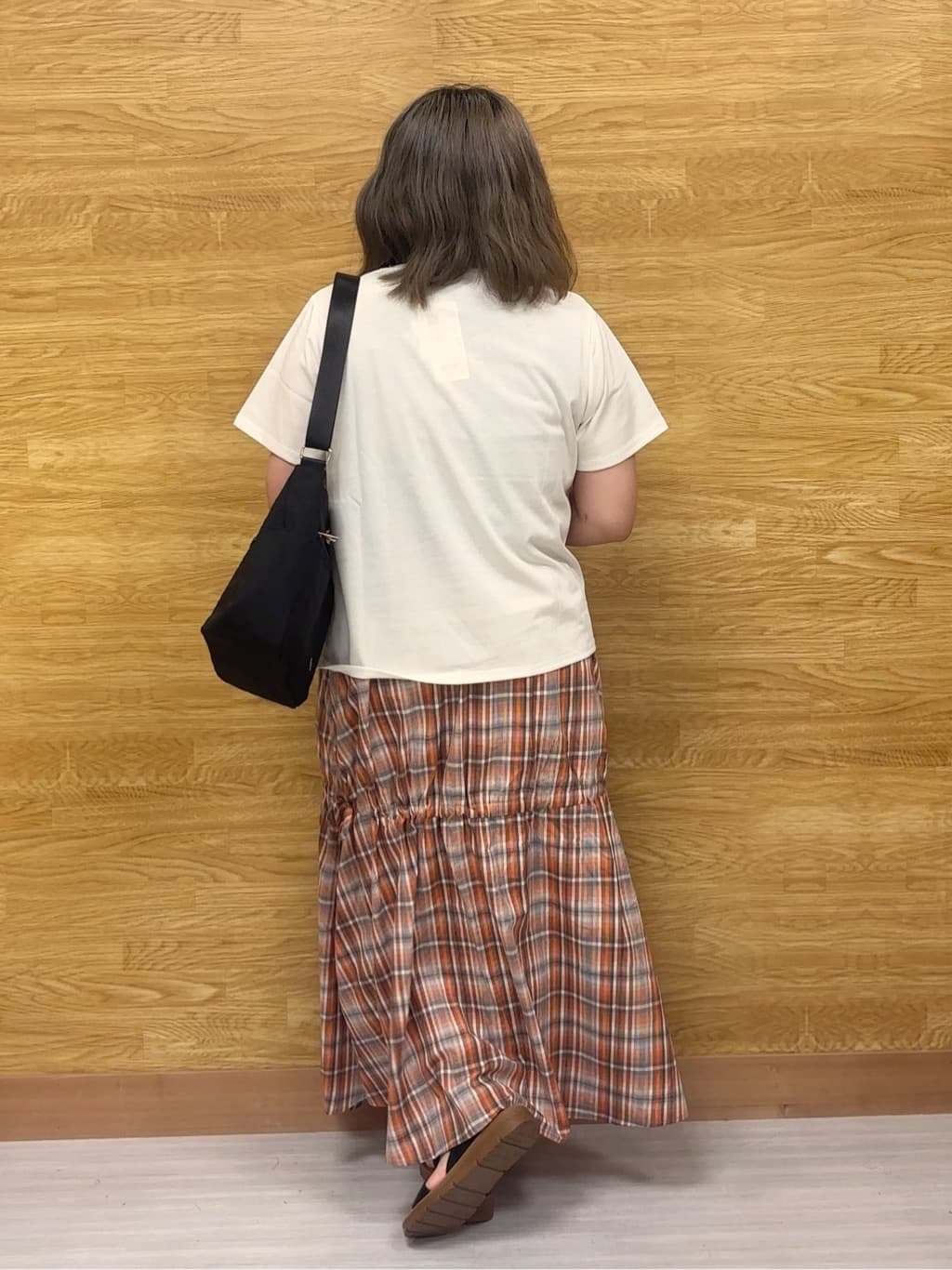 ぁむさんの「SHOO･LA･RUE｜【S-LL/ひんやり/汗ジミ軽減/UVカット】グラフィックアソートTシャツ」を使ったコーディネート