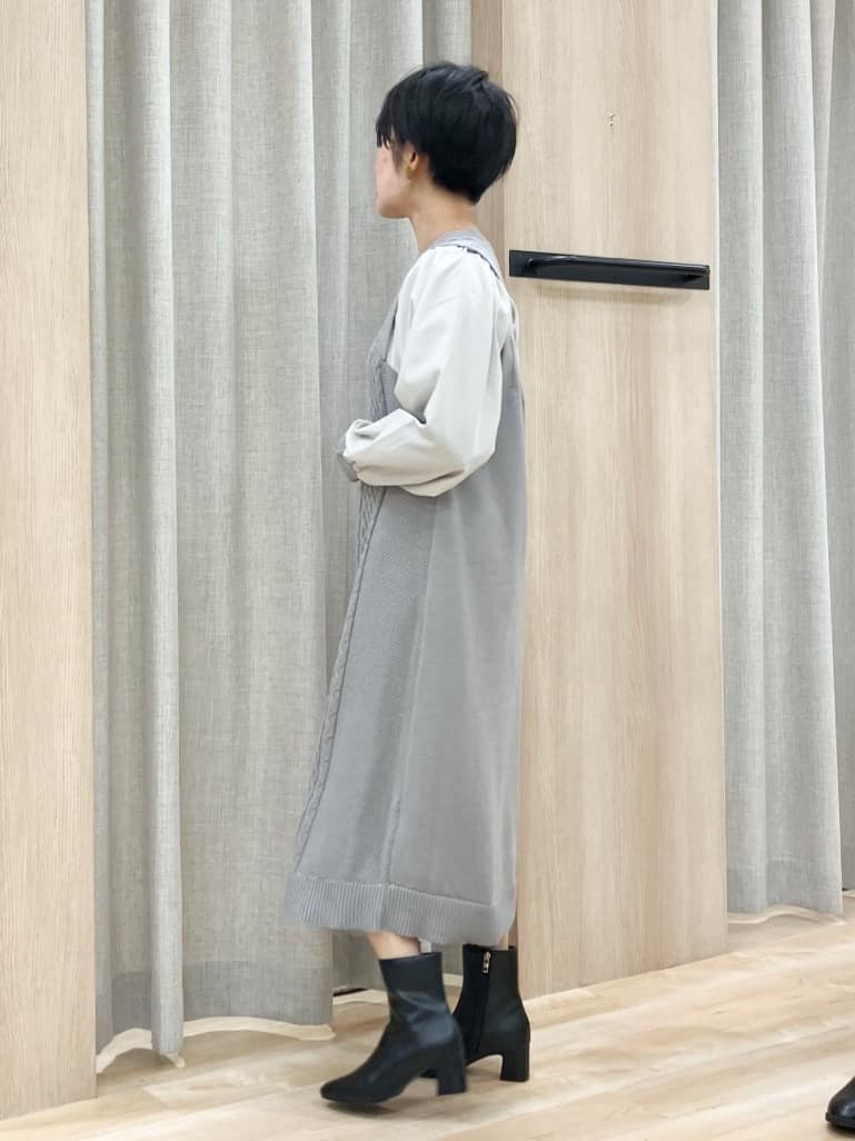 Keiさんの「grove｜一枚で華やぐ、袖布帛ケーブルニットワンピース」を使ったコーディネート