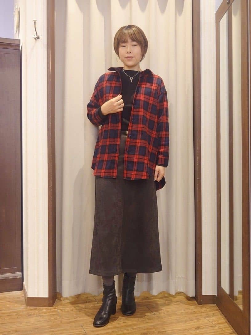 ERIKOさんの「SHOO･LA･RUE｜【S-LL】柔らかさが癖になる 起毛コットン オーバーサイズシャツ」を使ったコーディネート