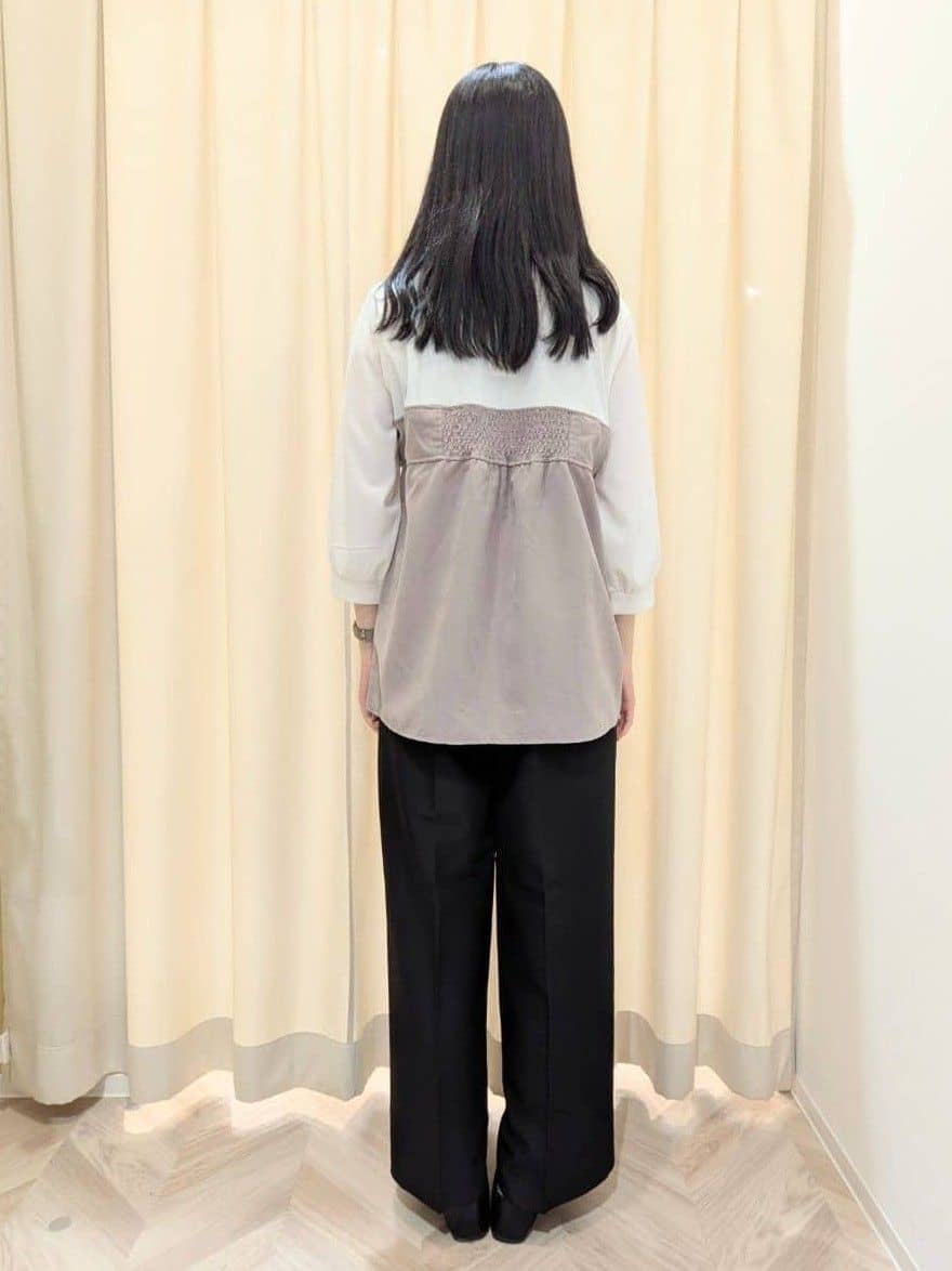 hinaさんの「SHOO･LA･RUE｜気になるウエストもさり気なくカバー リボン風ドッキングトップス」を使ったコーディネート