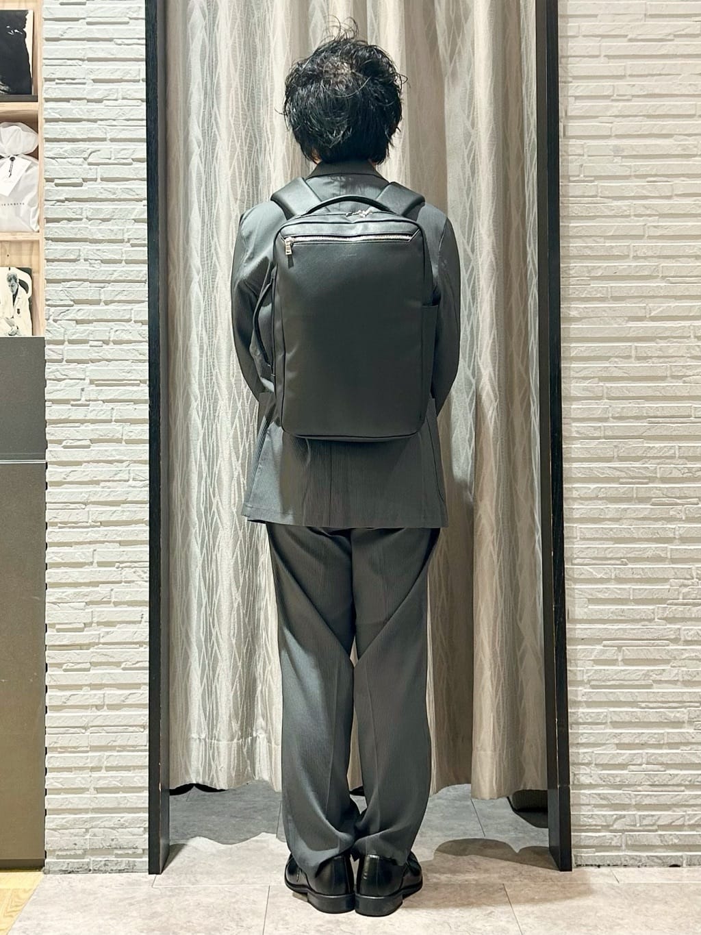 KENJI Iさんの「THE SHOP TK｜【Begin/ビギン10月号掲載】楊柳スマートジャケット　軽量/洗濯機OK/セットアップ可」を使ったコーディネート