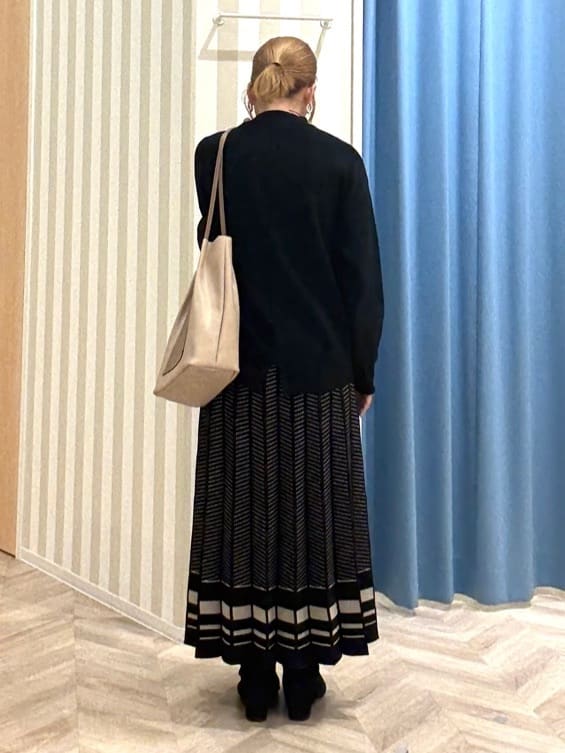 えみ子さんの「SHOO･LA･RUE｜ストレッチローヒール」を使ったコーディネート