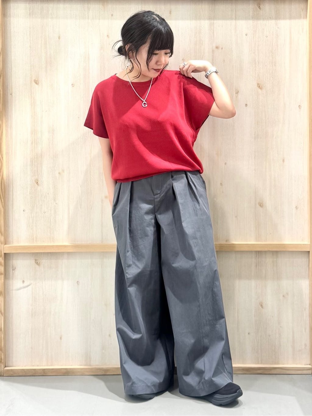 nanaさんの「THE SHOP TK｜さらさらフレアスリーブサマーニット【毛玉になりにくい/UV/洗濯機OK】」を使ったコーディネート