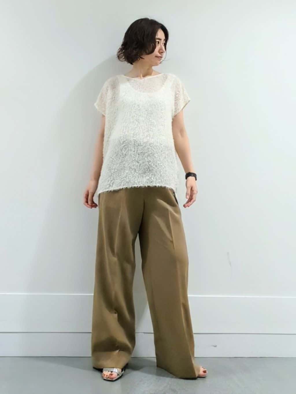 ミズタさんの「UNTITLED｜【セットアップ可/洗える】フェザーフレンチスリーブブラウス」を使ったコーディネート