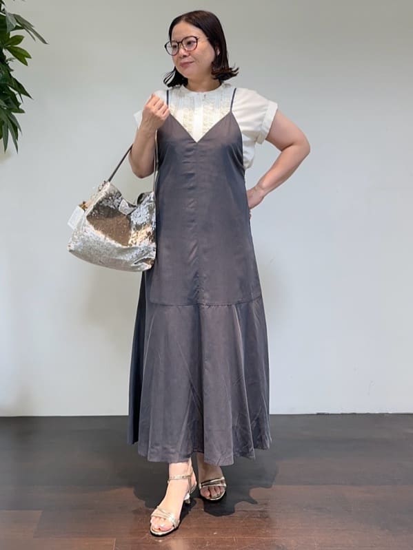 Asamiさんの「UNTITLED｜【洗える/肩紐調節可能】パウダーキャミワンピース」を使ったコーディネート