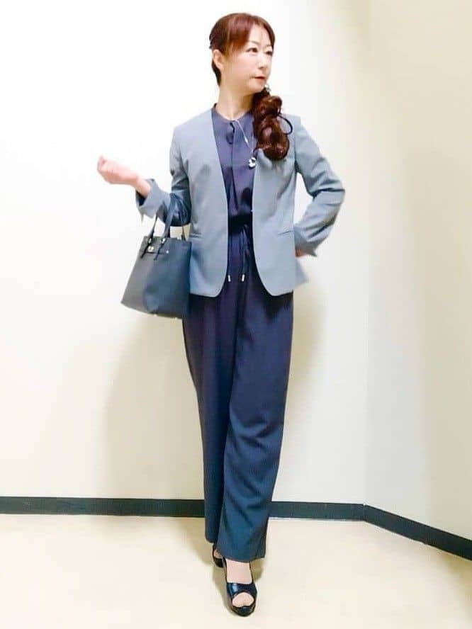花さんの「Reflect｜【E‐QUALITY／ウエスト総ゴム／セットアップ／単品使いOK◎】ブラウス＋ストレートパンツセット」を使ったコーディネート