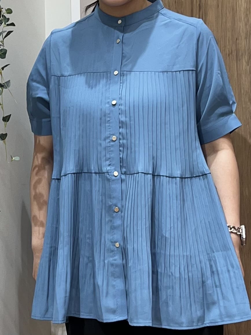 Reinaさんの「grove｜【体型カバー】ラフに着たい　ティアードプリーツブラウス」を使ったコーディネート