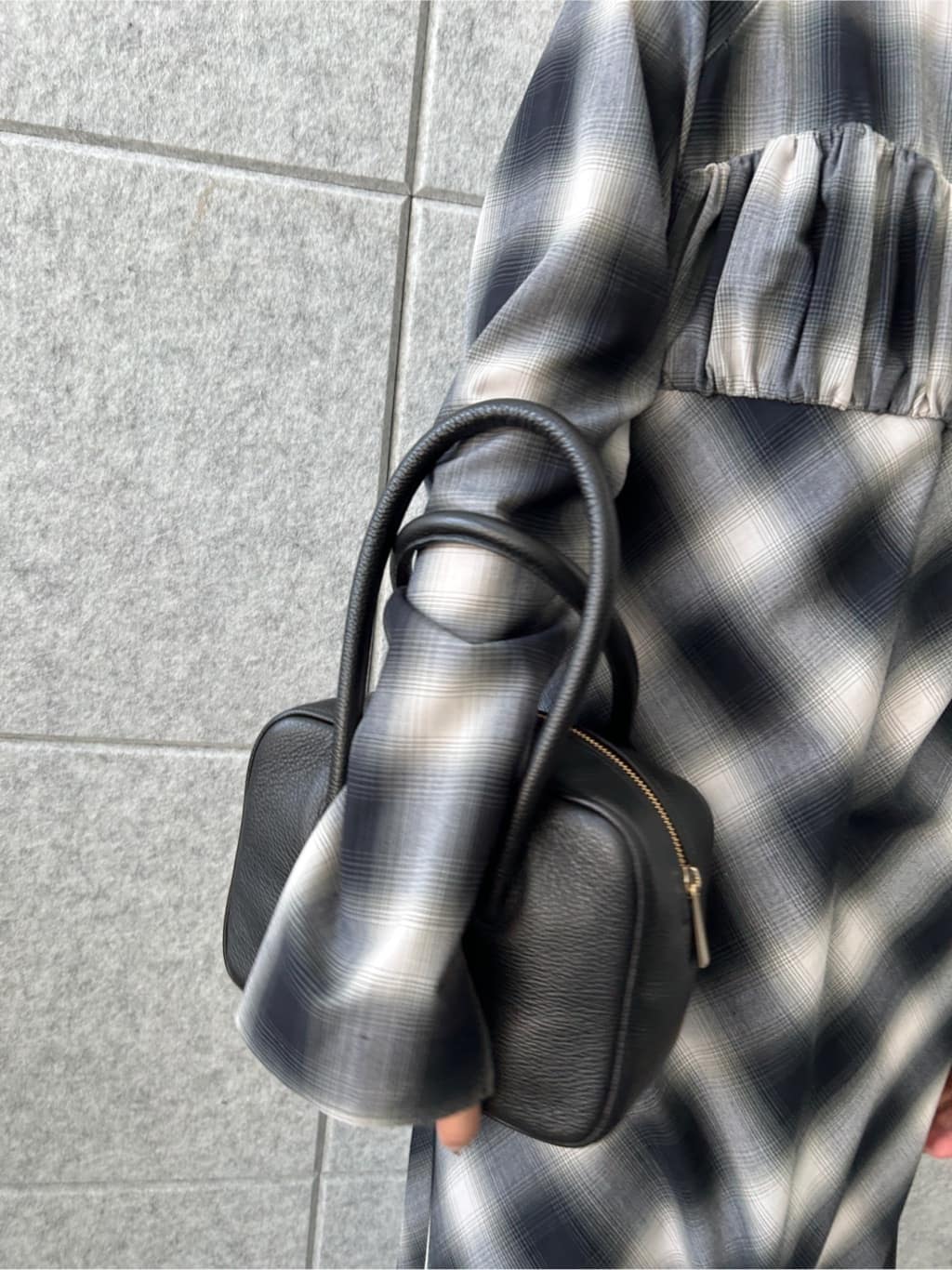 harunaさんの「CODE A｜shadow check femi dress」を使ったコーディネート