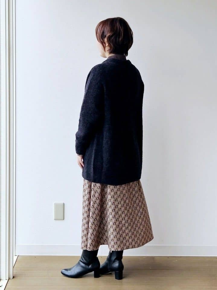 やじまさんの「UNTITLED｜【ウエストリボン/前開きボタン/レトロモダン】チェーン柄フレアワンピース」を使ったコーディネート