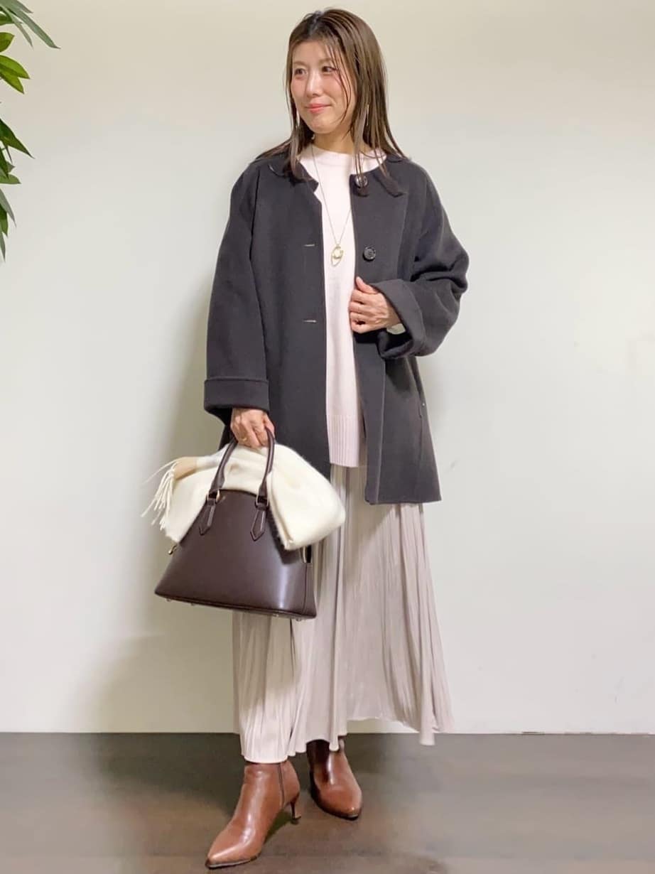 tomoさんの「UNTITLED｜【ミディ丈/軽やか】セミラグランリバー コート」を使ったコーディネート