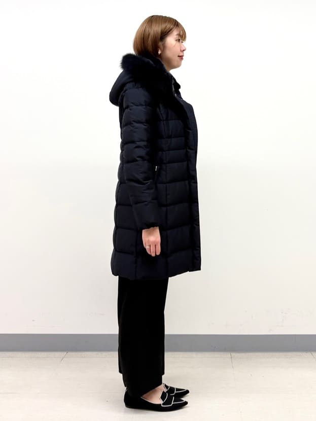 まいこさんの「INDIVI｜【名品／撥水／抗菌防臭】ロング丈リサイクルダウンコート」を使ったコーディネート