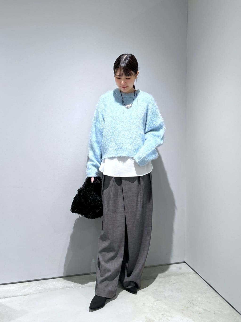 Renoさんの「INDIVI｜センタータックメランジワイドパンツ」を使ったコーディネート