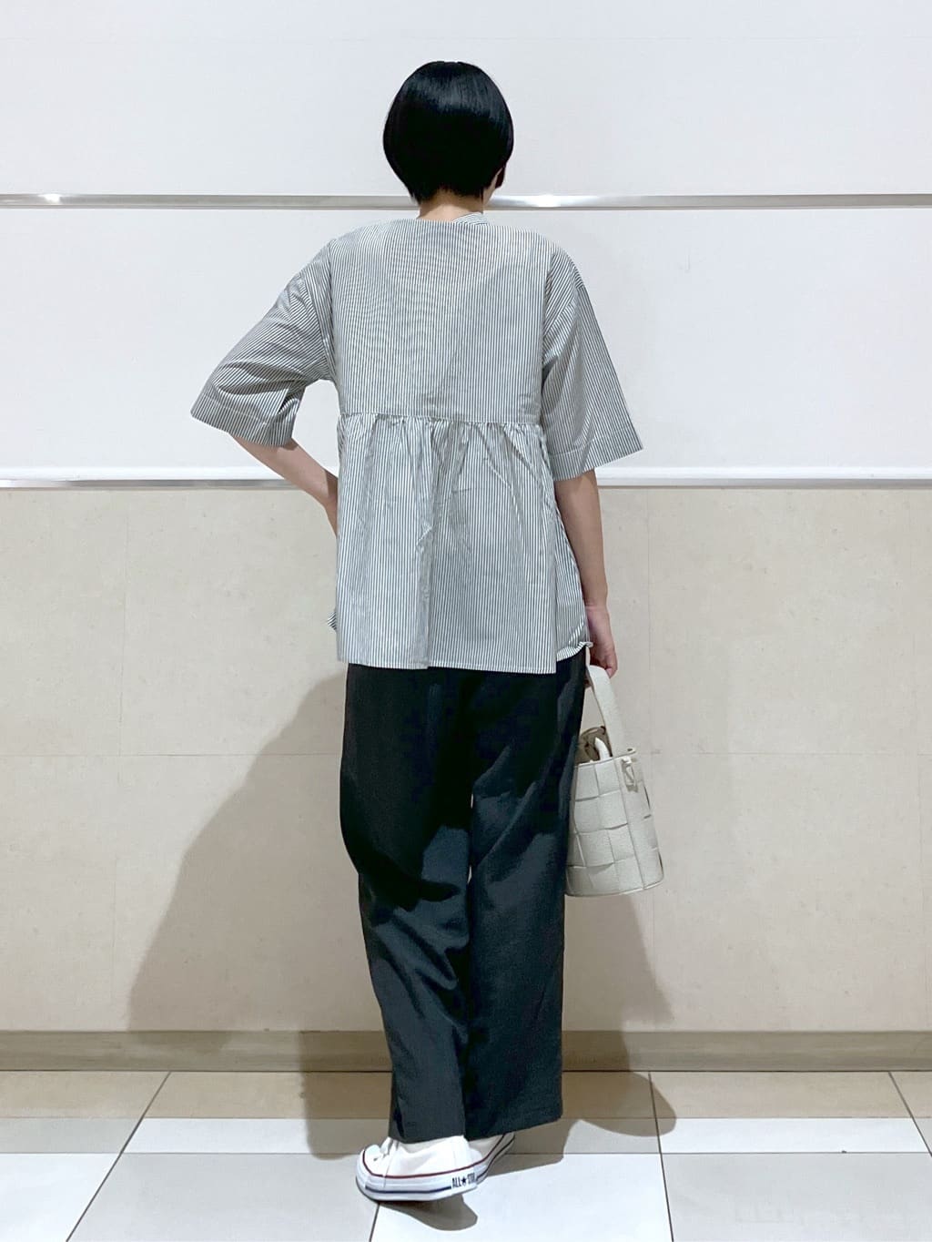eriko さんの「Dessin｜【洗える／体型カバー】バンドカラーペプラムブラウス」を使ったコーディネート