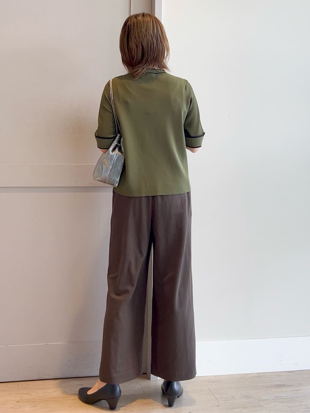yamakoさんの「grove｜【接触冷感】見た目はきちんと、着心地はらくちん クロップドベイカーパンツ」を使ったコーディネート