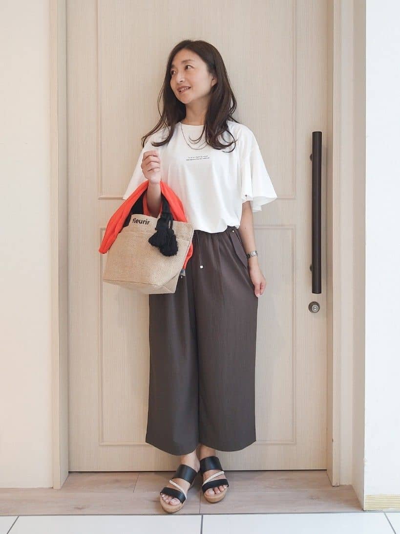 mi-saさんの「SHOO･LA･RUE｜【着丈選べる】触れる度ひんやり ゆるきれい イージーワイドパンツ」を使ったコーディネート