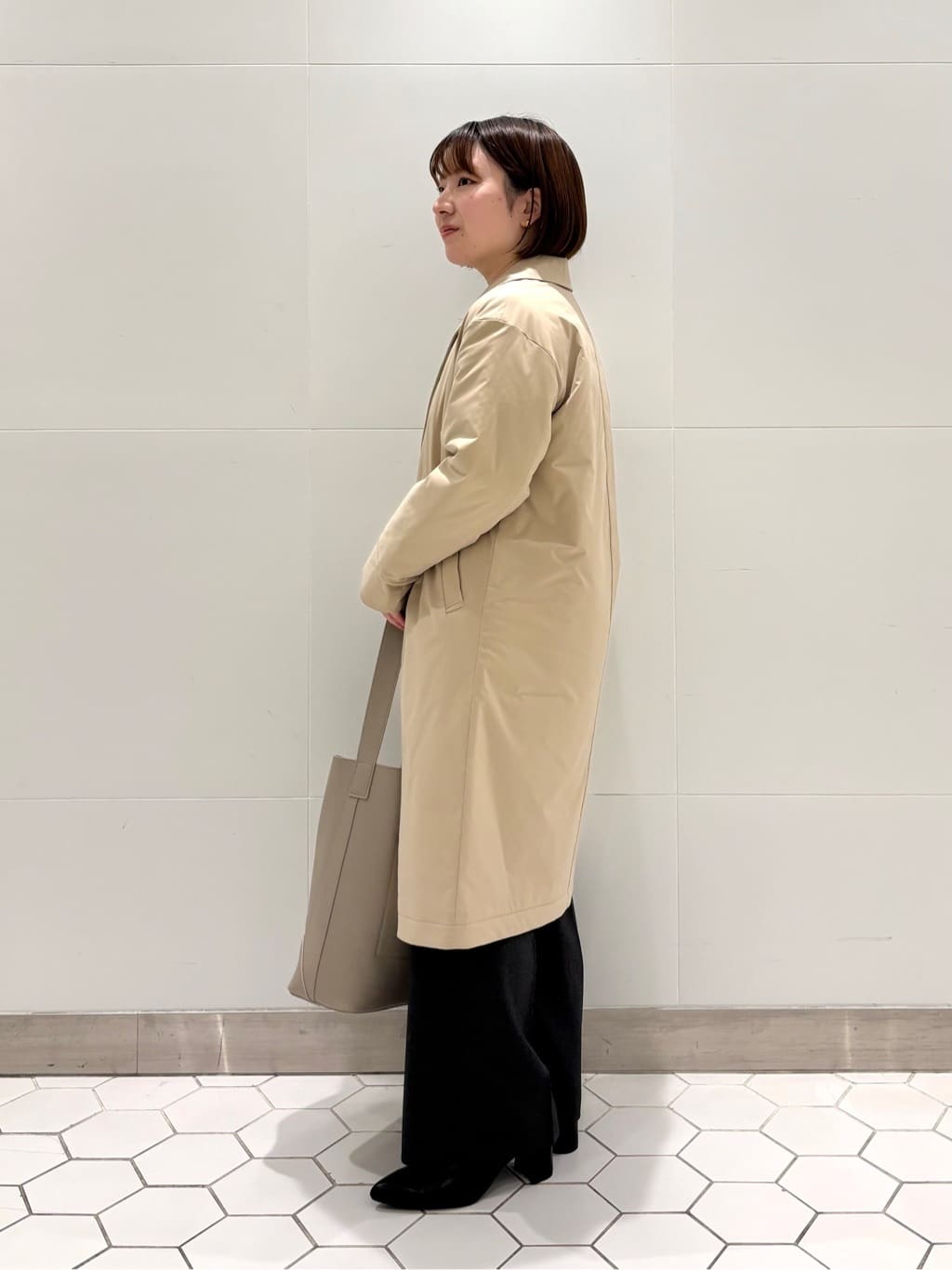 sakuさんの「INDIVI｜【超軽量／蓄熱】ライトパフチェスターコート」を使ったコーディネート