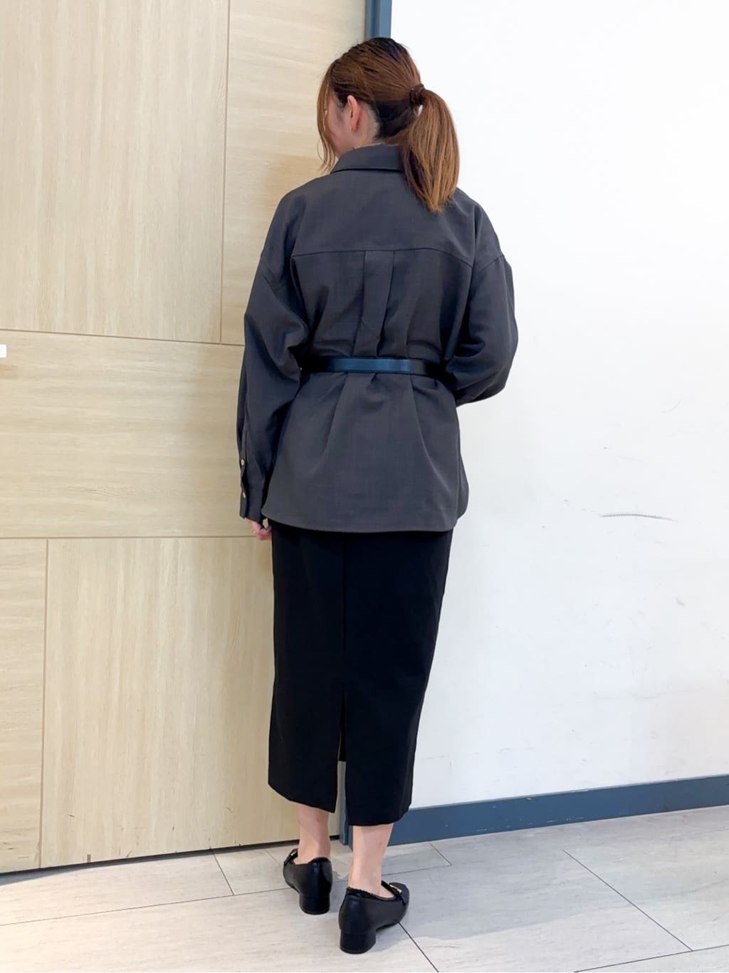 nanaさんの「grove｜【カセット服/選べる着丈】洗濯機で洗えるオーバーシャツ」を使ったコーディネート