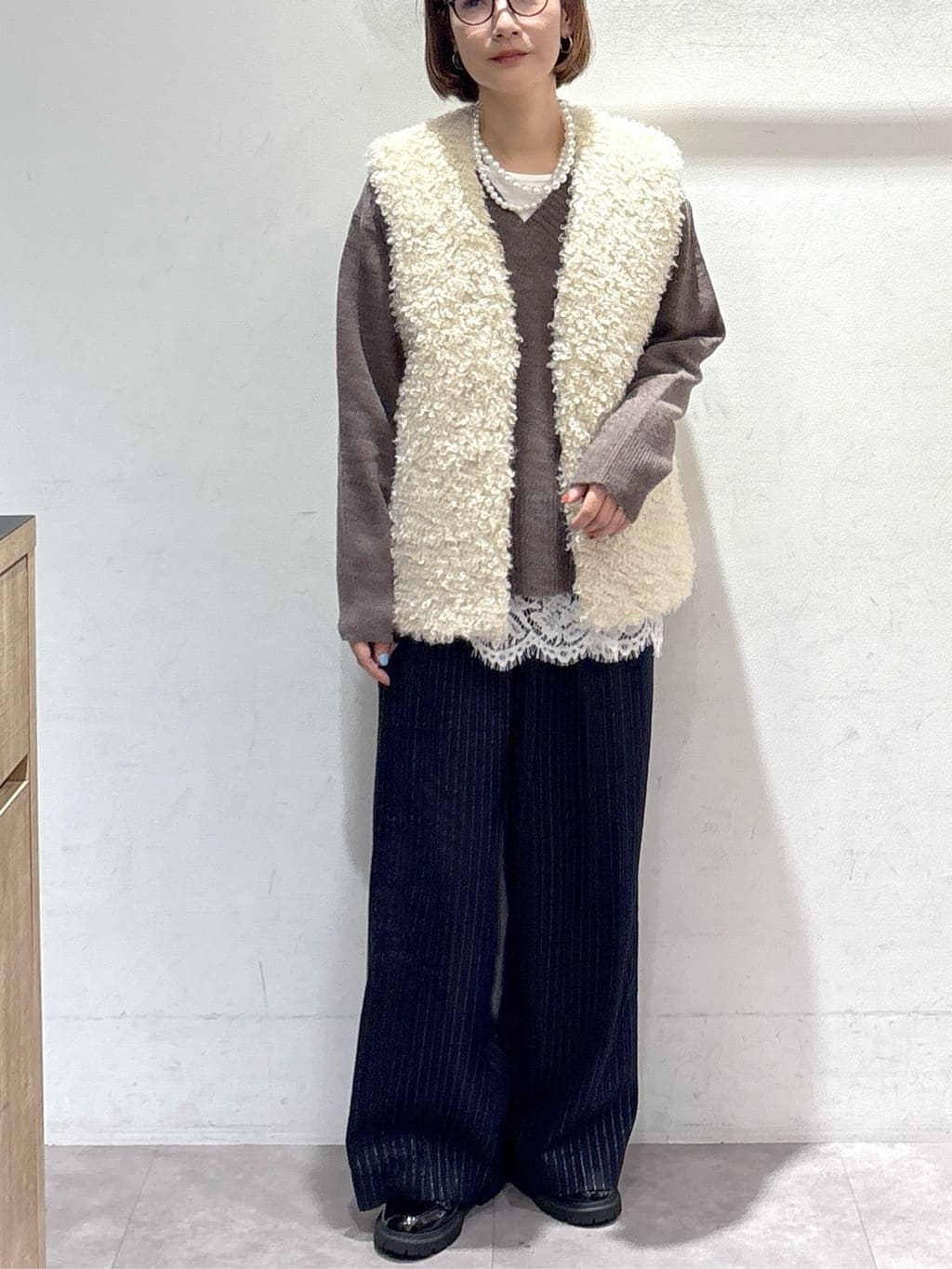 たけねぇさんの「OPAQUE.CLIP｜ラメストライプワイドパンツ【洗濯機OK】」を使ったコーディネート