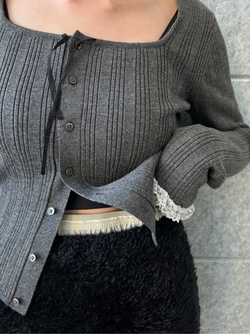 honoka Aさんの「CODE A｜feather mini skirt」を使ったコーディネート