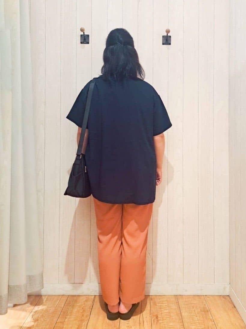 kotomiさんの「SHOO･LA･RUE｜【S-LL/洗える/体型カバー/5分袖】涼しくきれいに決まる Aライントップス」を使ったコーディネート