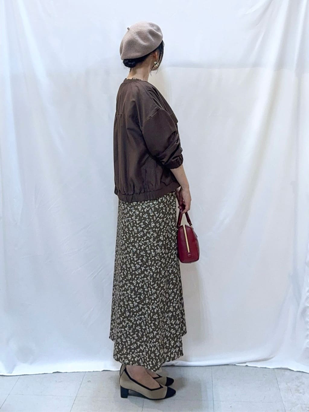 𝐇𝐢𝐫𝐨𝐦𝐢さんの「SHOO･LA･RUE｜【S-LL】寒暖差のある時期に 大人上品なシアーブルゾン」を使ったコーディネート