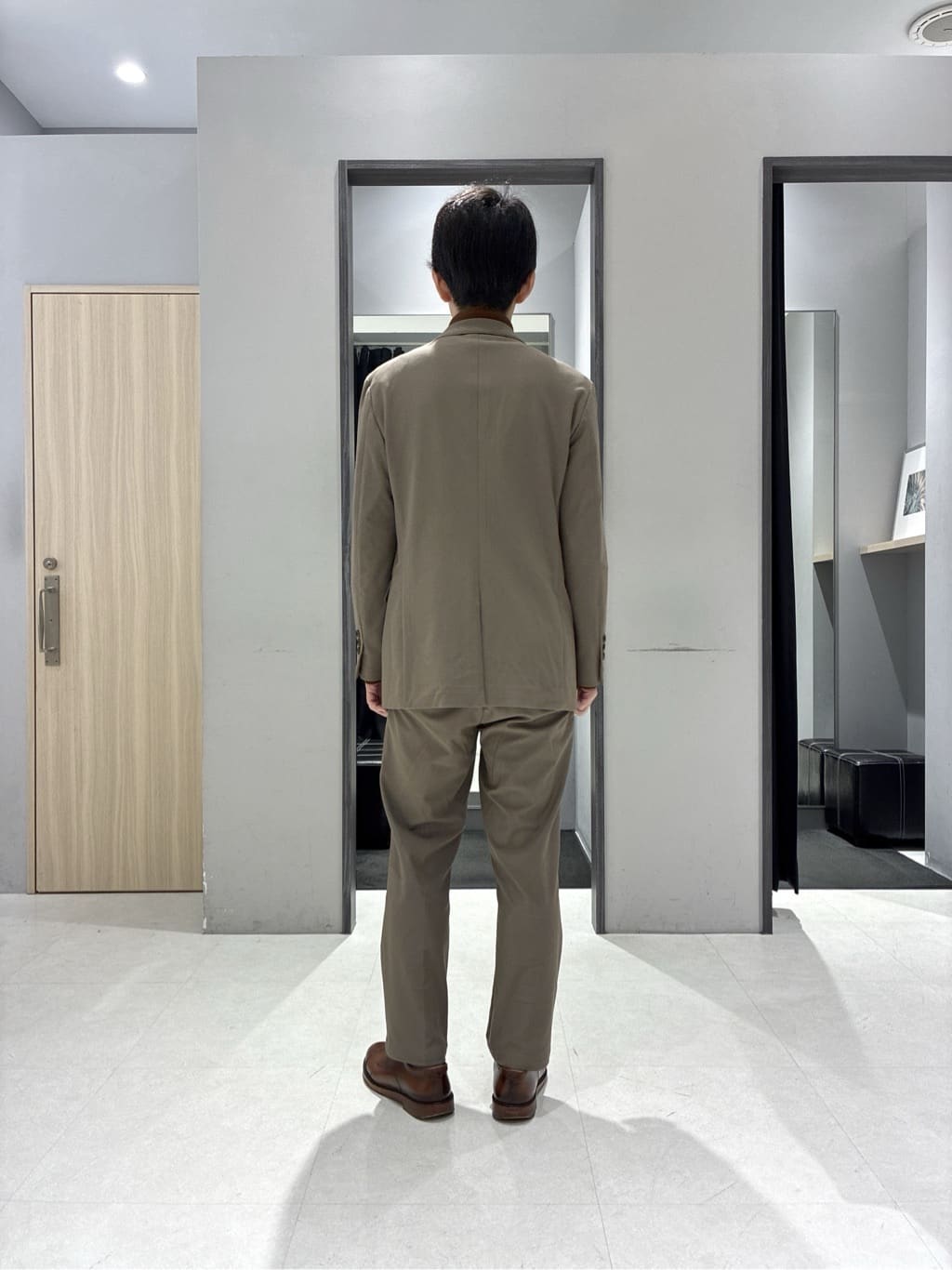 わいずみさんの「TAKEO KIKUCHI｜【ウールカシミヤブレンド】ビーバー調 スタンドカラー コート」を使ったコーディネート