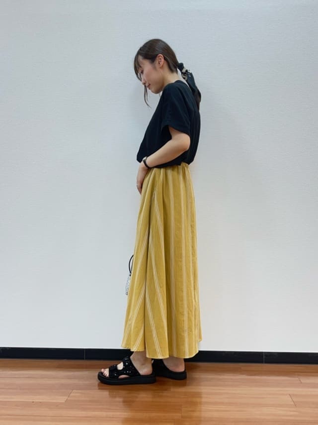 himiさんの「SHOO･LA･RUE｜【洗える/プチプラ】大人の抜け感をプラスする バンドカラーシャツ」を使ったコーディネート