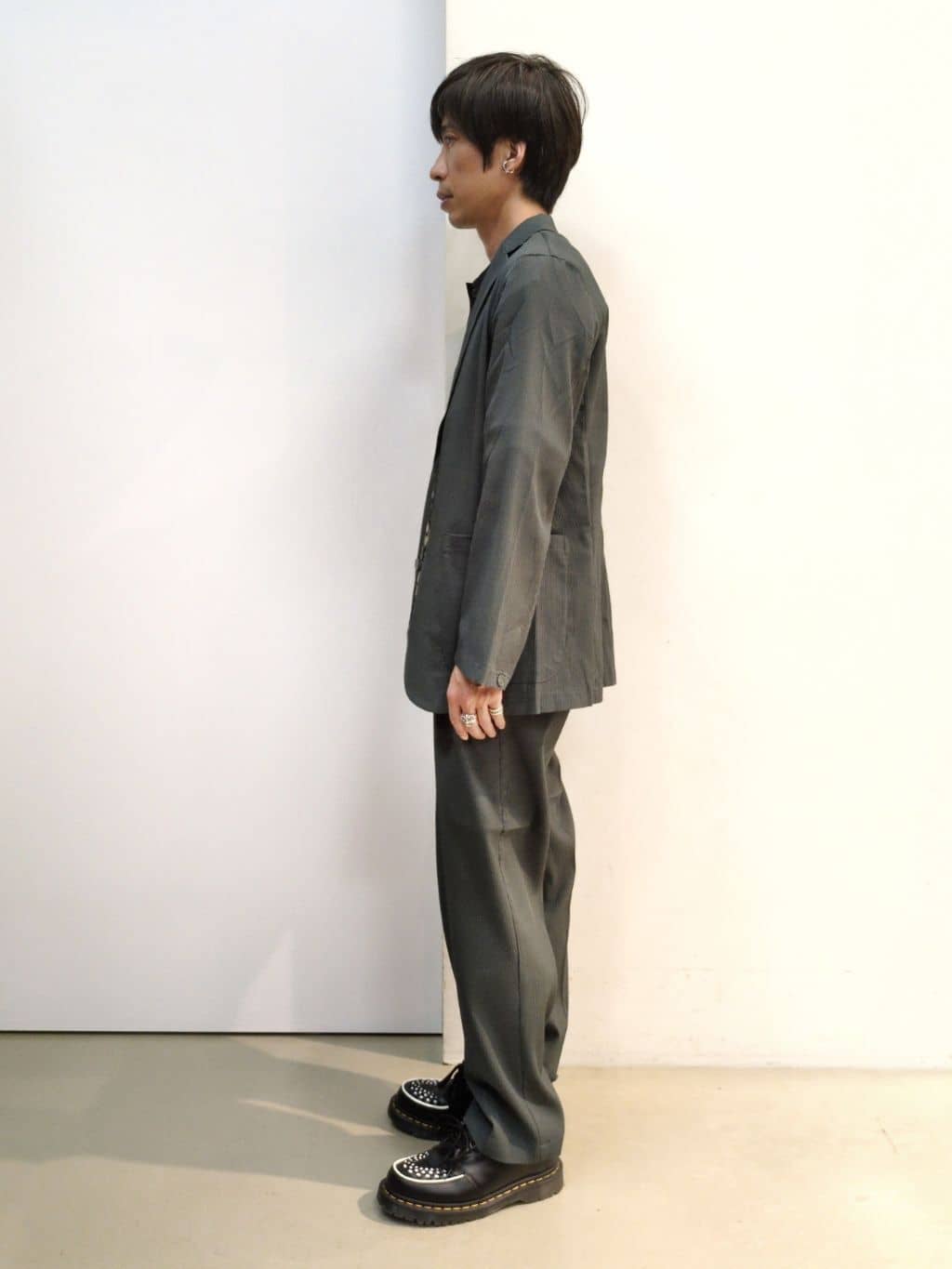 takeさんの「THE SHOP TK｜【Begin/ビギン10月号掲載】楊柳スマートジャケット　軽量/洗濯機OK/セットアップ可」を使ったコーディネート