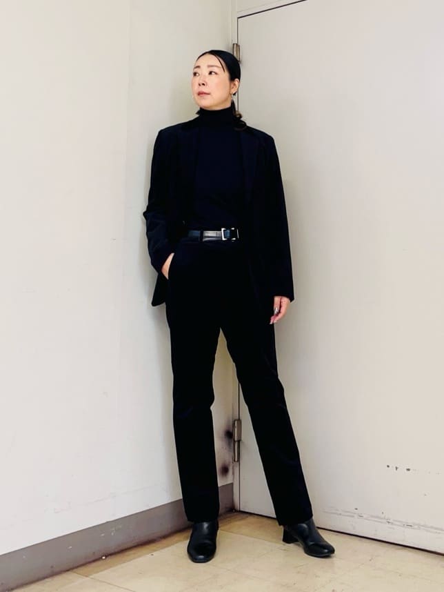 iwさんの「TAKEO KIKUCHI｜【Sサイズ～】ストレッチコーデュロイ ジャケット」を使ったコーディネート