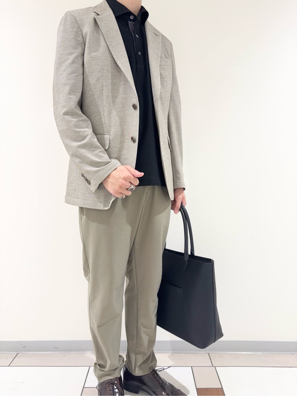 及川さんの「TAKEO KIKUCHI｜【抗菌防臭／9色5サイズ展開】ハニカムメランジ ポロシャツ」を使ったコーディネート