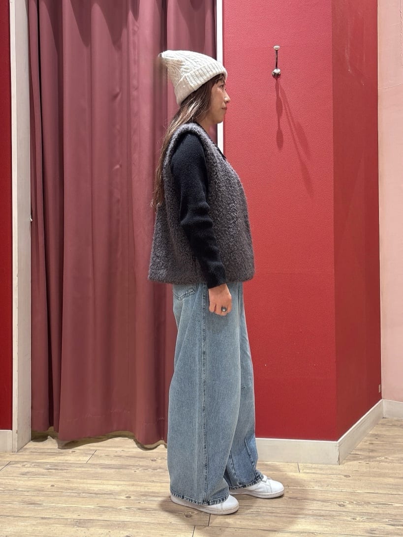 かっちゃんさんの「SHOO･LA･RUE｜【S-LL】立体カーブデニムパンツ」を使ったコーディネート