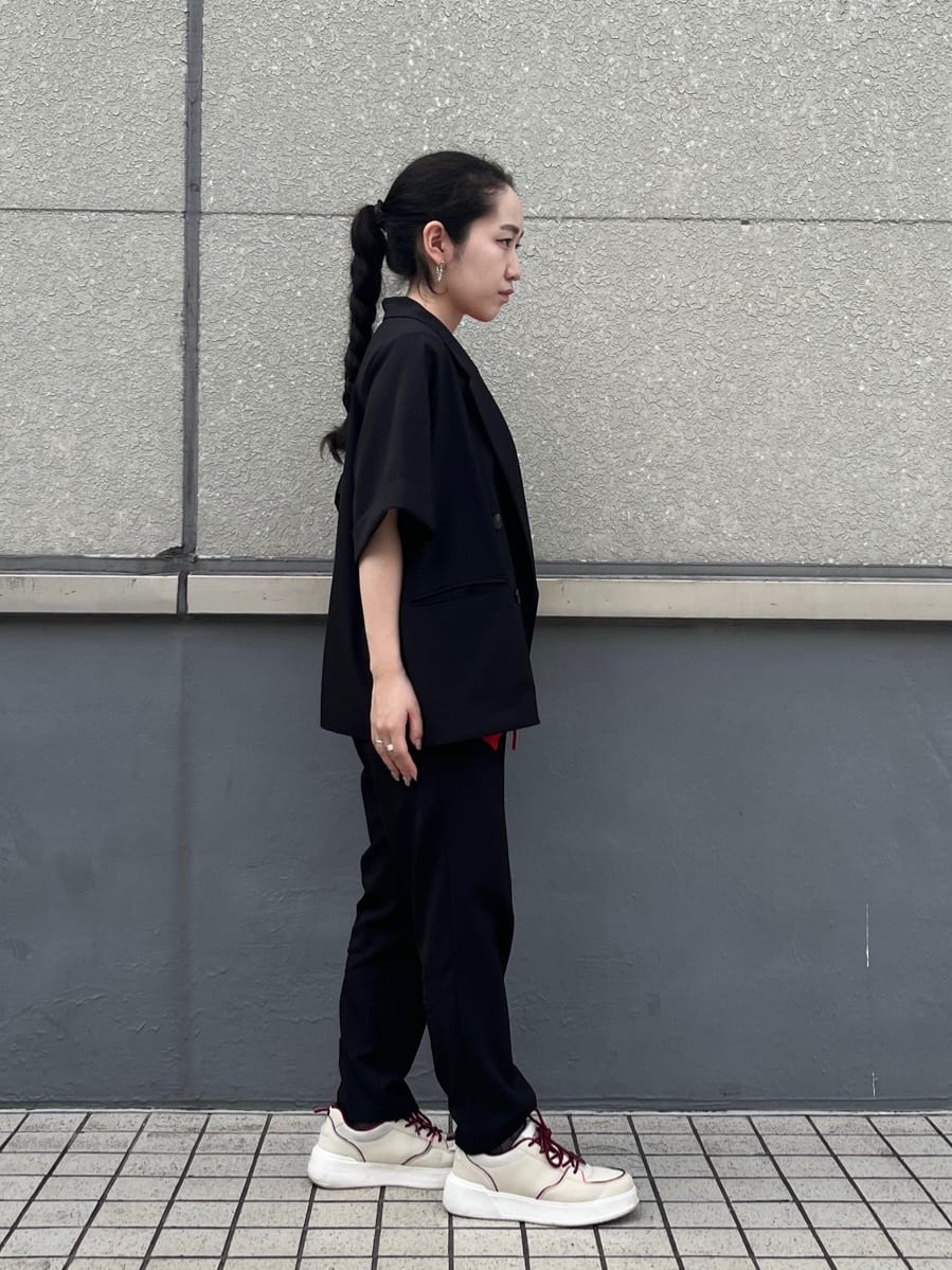Uminoさんの「INDIVI｜【接触冷感／セットアップ対応】イージーテーパードパンツ【通勤・セレモニー】」を使ったコーディネート