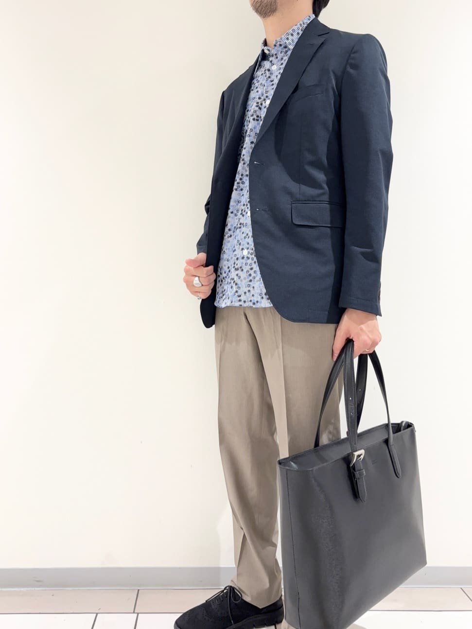 及川さんの「TAKEO KIKUCHI｜【抗菌防臭】COOL DOTS（R）ドビープリント ジャケット」を使ったコーディネート
