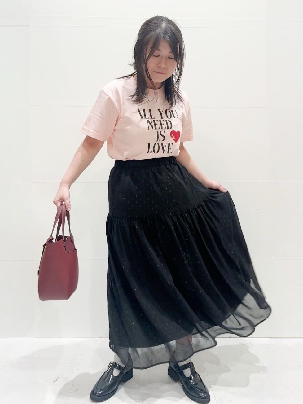 Minさんの「OPAQUE.CLIP｜ロックTシャツ別注アソート【GREEN DAY／METALLICA／THE BEATLES】」を使ったコーディネート