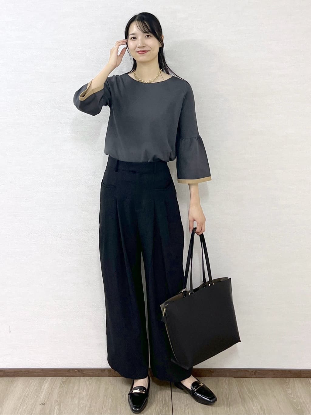 sachikoさんの「OPAQUE.CLIP｜タックデザインワイドパンツ【洗濯機OK】」を使ったコーディネート