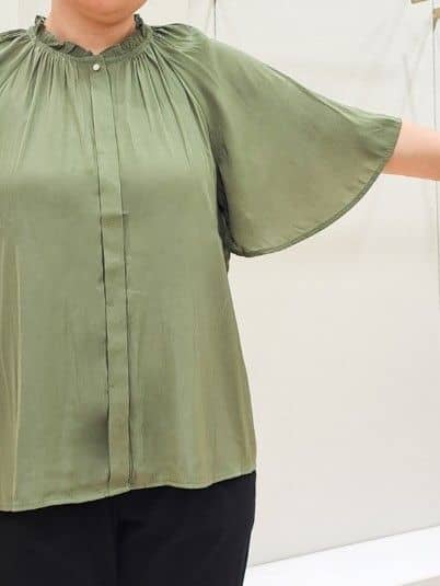 ふるさんの「grove｜キレイも動きやすさも　美脚見えハイパーストレッチパンツ」を使ったコーディネート