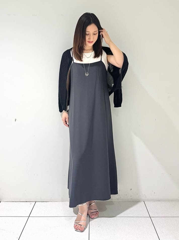 そんさんの「INDIVI｜【UVケア】エアリージョーゼット キャミワンピース」を使ったコーディネート