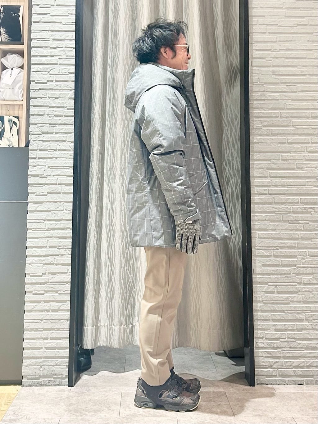 KENJI Iさんの「THE SHOP TK｜【軽くて、暖かい】SORONA／ソロナ 中綿ブルゾン 防風/軽量/洗濯機OK/フード脱着可」を使ったコーディネート