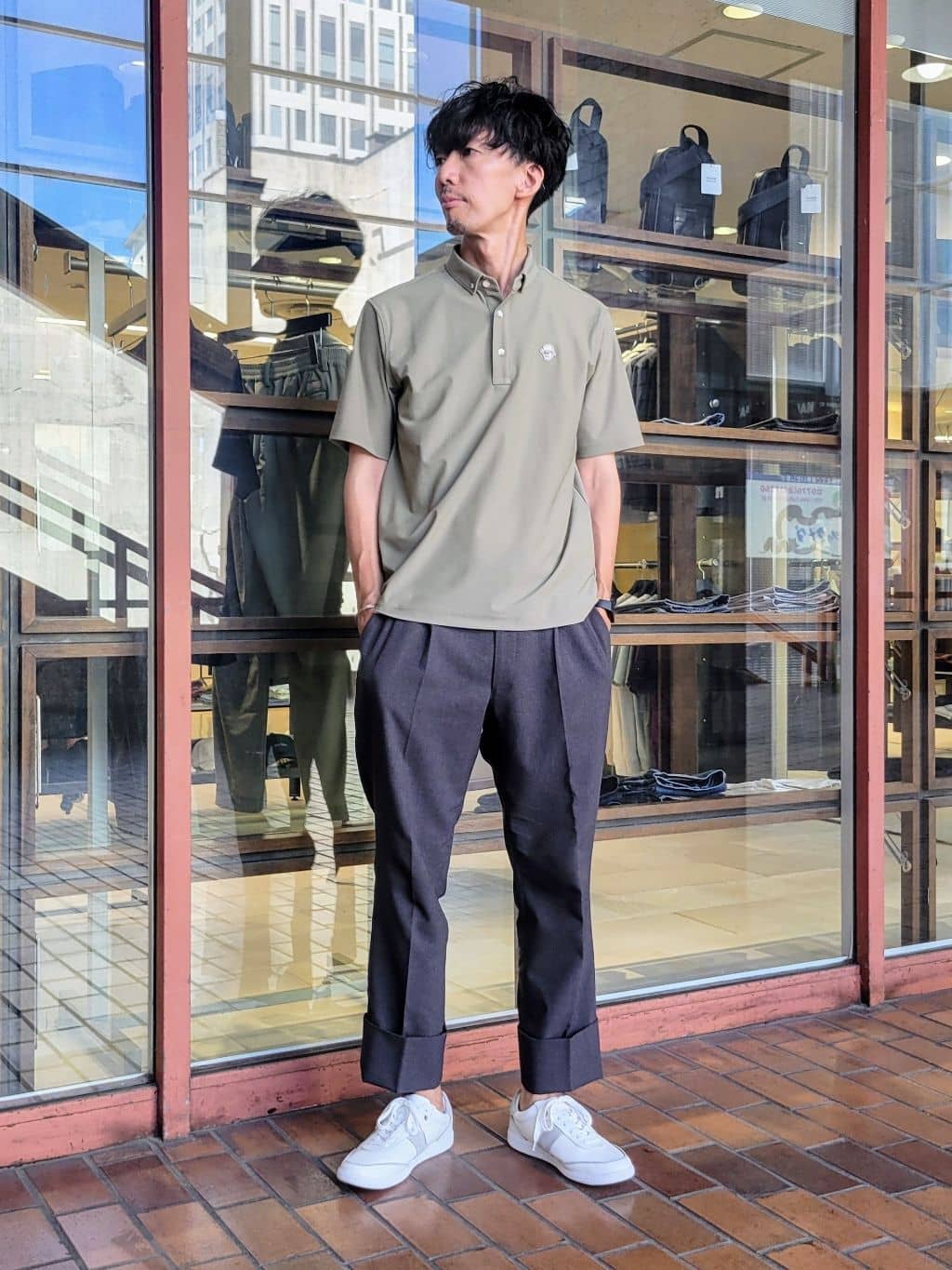 piroyaさんの「TAKEO KIKUCHI｜【COOL CITY WEAR】エアートール ポロシャツ /接触冷感・通気性」を使ったコーディネート