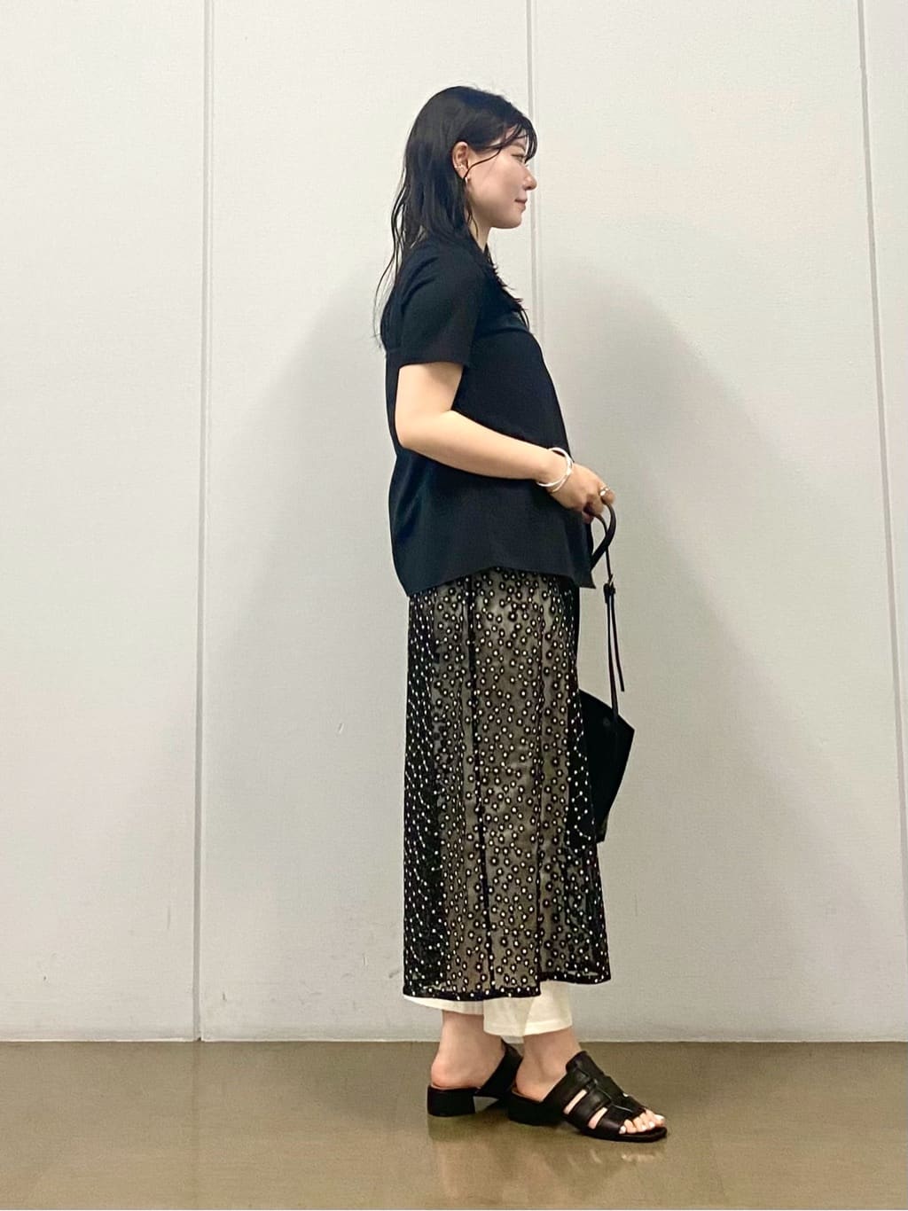 misakiさんの「INDIVI｜【洗える】ビスチェレイヤード風トップス」を使ったコーディネート