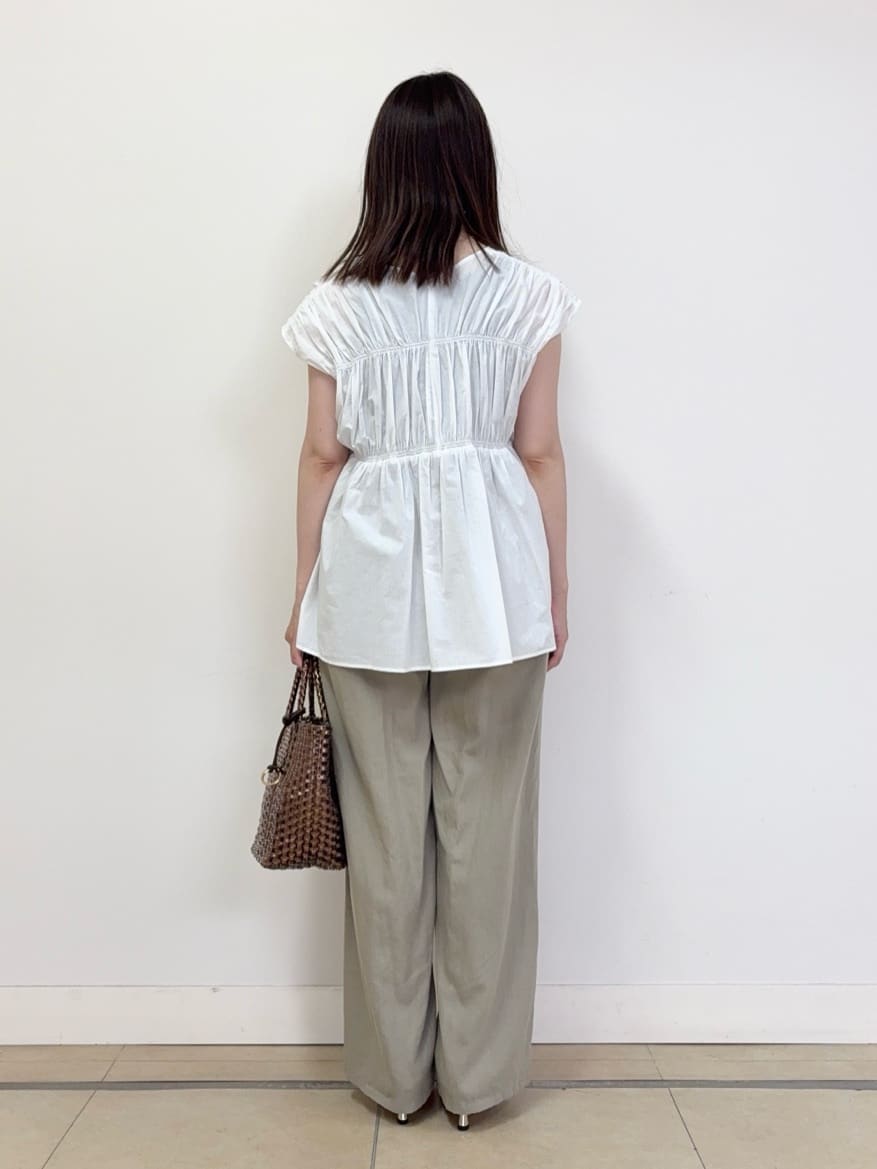 asamiさんの「UNTITLED｜シャイニービーズネックレス」を使ったコーディネート