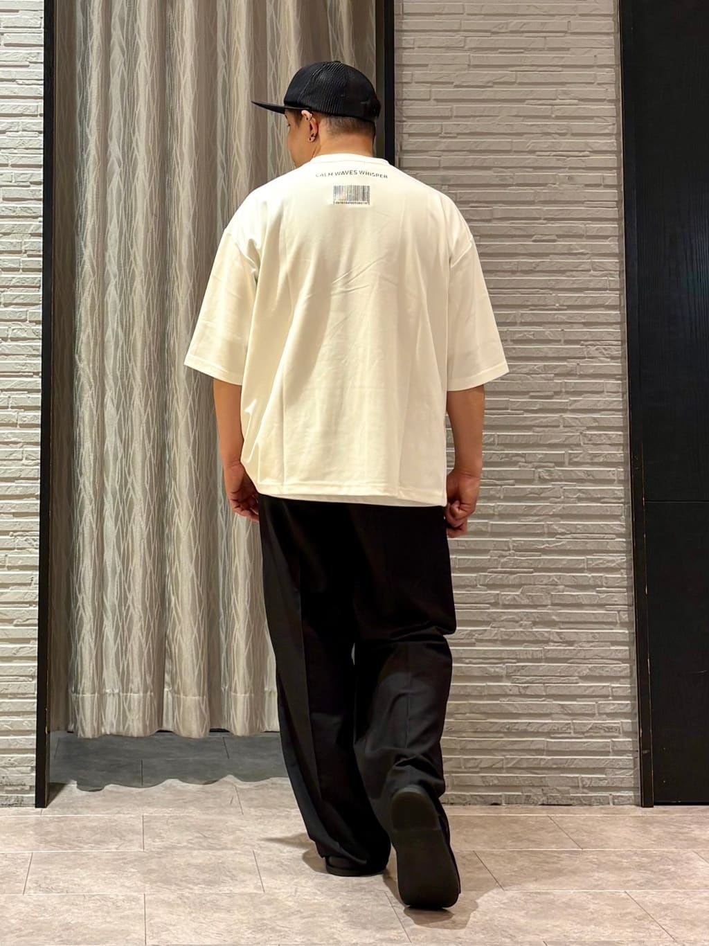 Pーyamaさんの「THE SHOP TK｜TRワイド側章パンツ」を使ったコーディネート