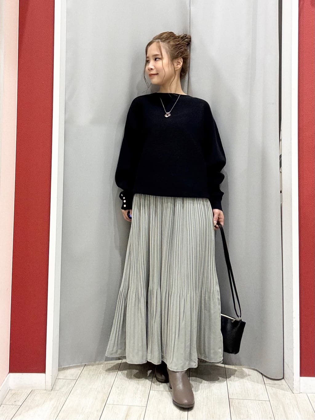 shioさんの「SHOO･LA･RUE｜【S-LL】上品さを纏う やわらかフェイクスエード ミドル丈ブルゾン」を使ったコーディネート