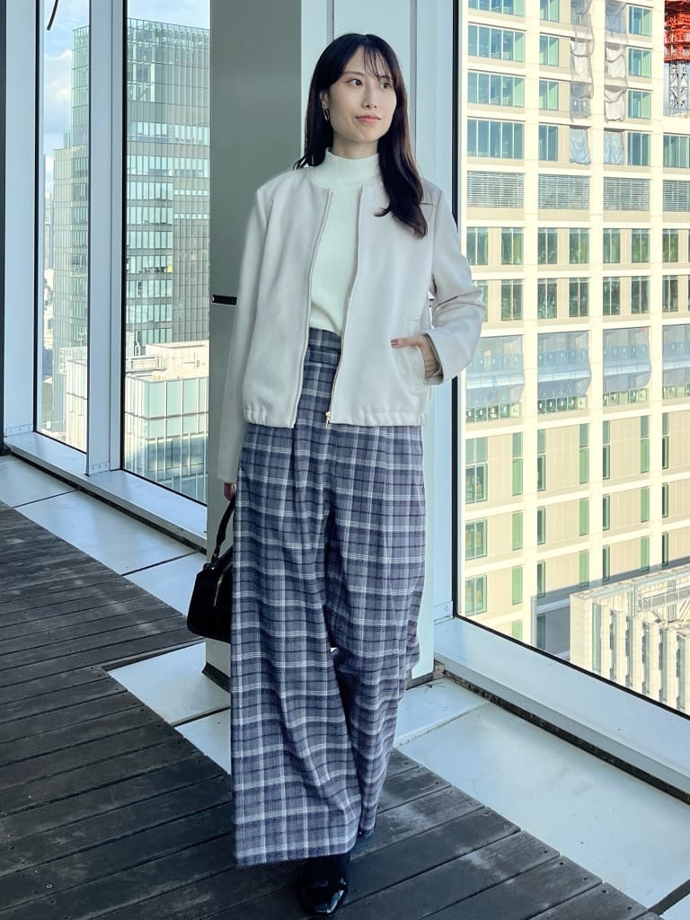 はばさんの「Couture brooch｜【多機能・フェミニン】パール調リブニット」を使ったコーディネート