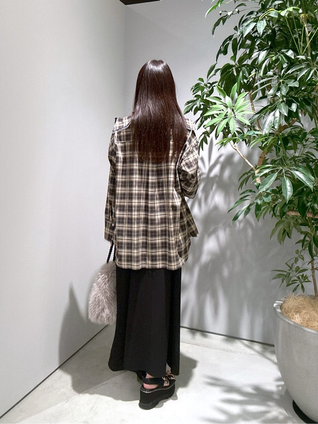 Renoさんの「INDIVI｜オンブレチェックシャツ」を使ったコーディネート
